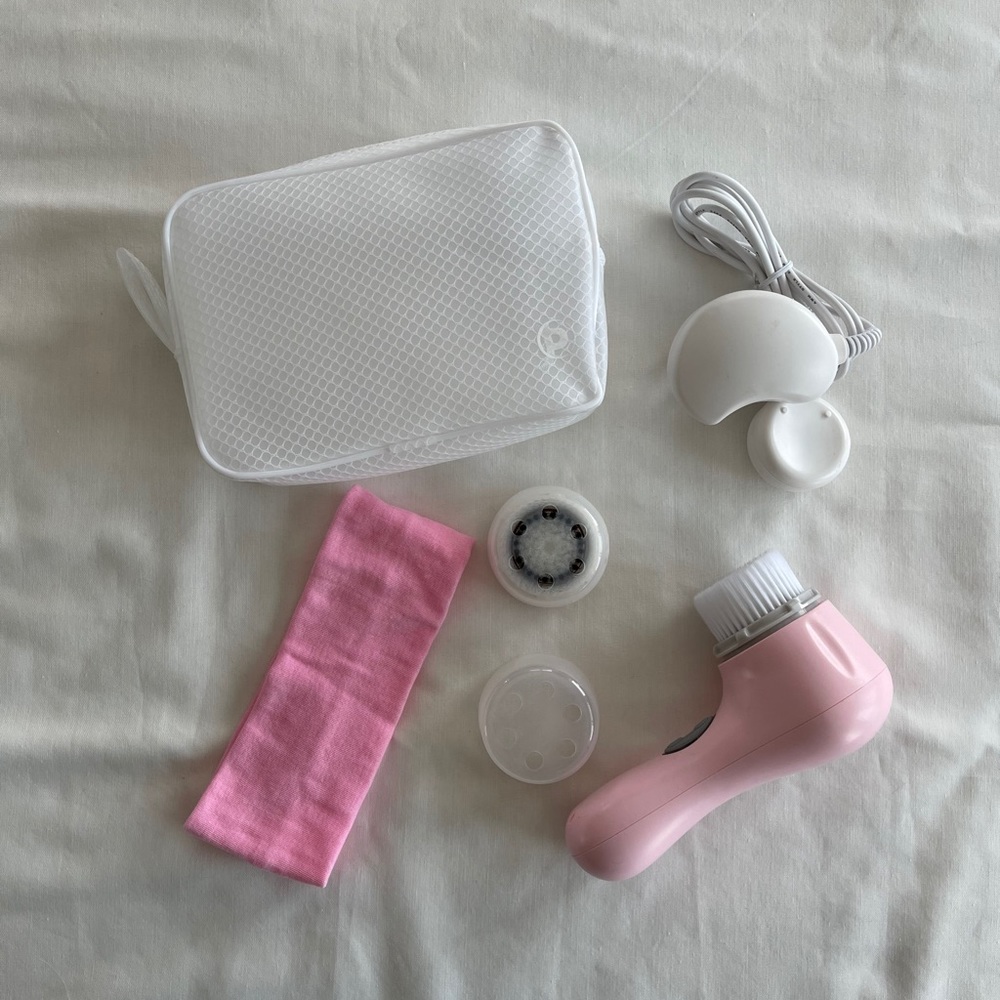🔵Pink Face Brush Cleanser